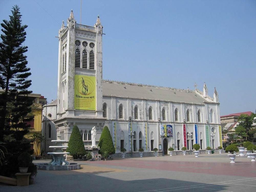 Ăn uống kết hợp với tham quan 